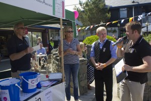 cheque for cancer research